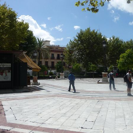 Amplio Apartamento Plaza Nueva Siviglia Esterno foto