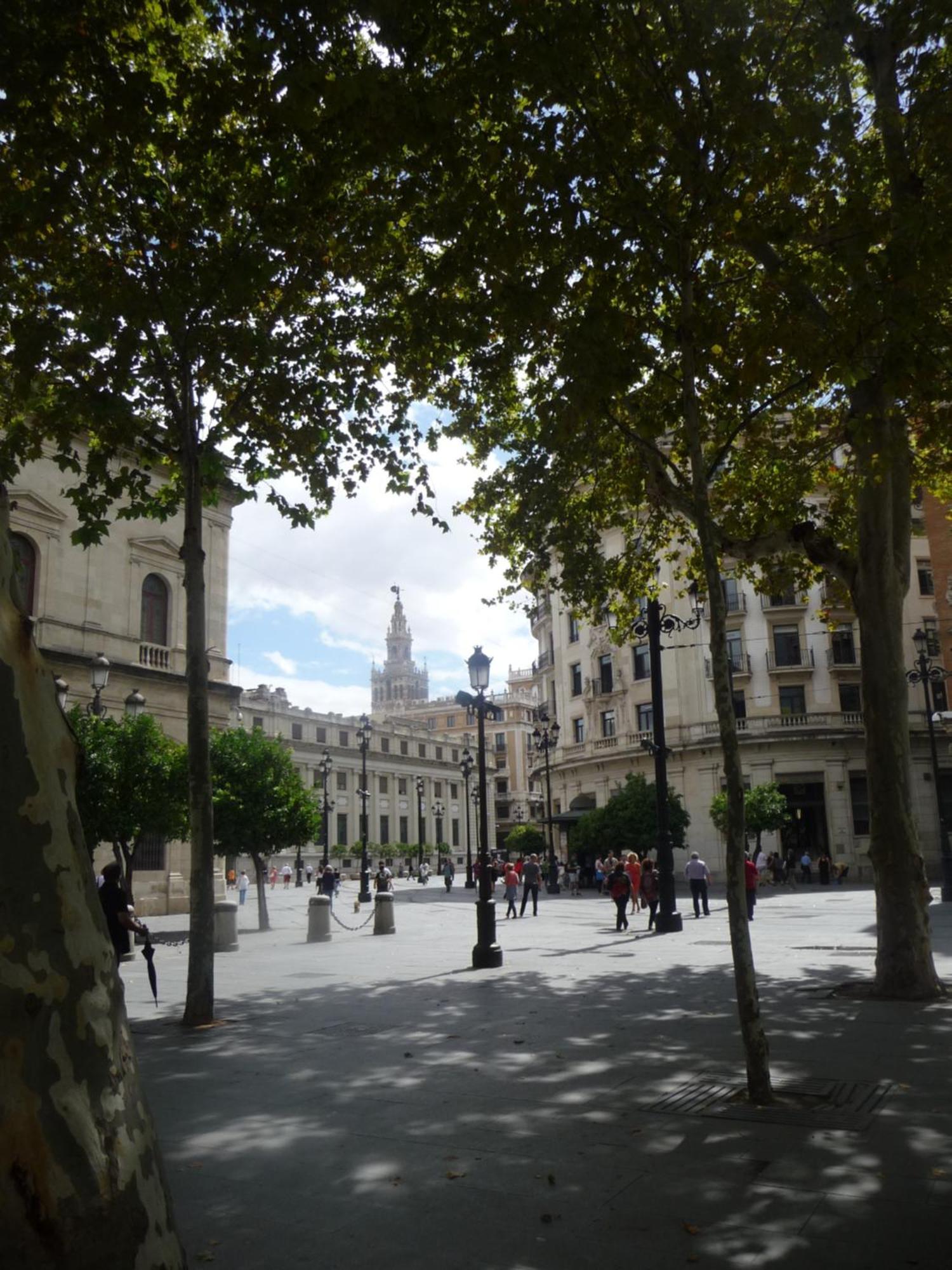 Amplio Apartamento Plaza Nueva Siviglia Esterno foto