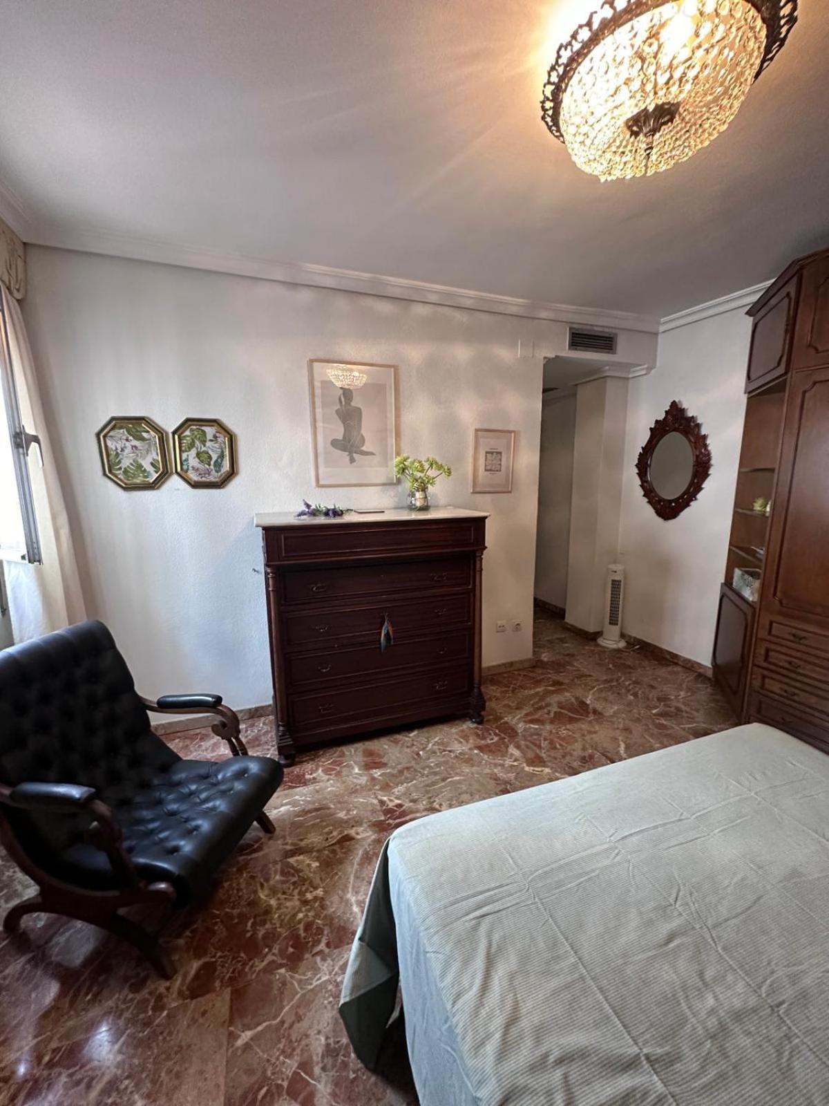 Amplio Apartamento Plaza Nueva Siviglia Esterno foto