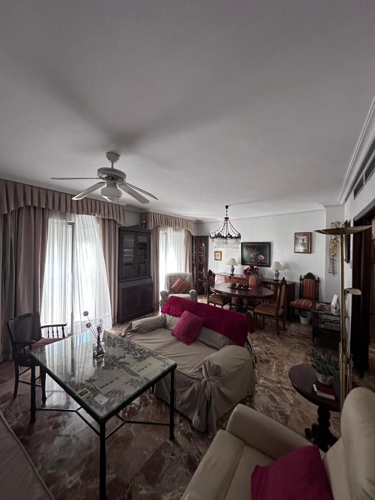 Amplio Apartamento Plaza Nueva Siviglia Esterno foto